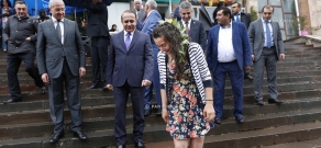 Правительство РА. Премьер Овик Абрамян поцетил винодельческую общину Армении – Ринд