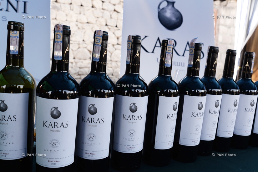 Фестиваль вина в армянском селе Арени 