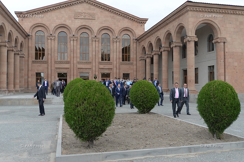 Etchmiadzin marks its 2699th anniversary
