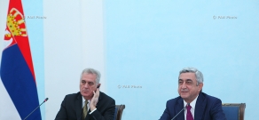 Совместная пресс-конференция президента Армении Сержа Саркисяна и президента Сербии Томислава Николича