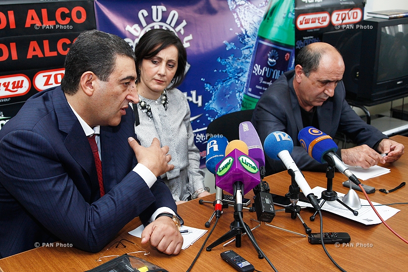 Press conferenc eof Vardan Ayvazyan and Garnik Isagulyan