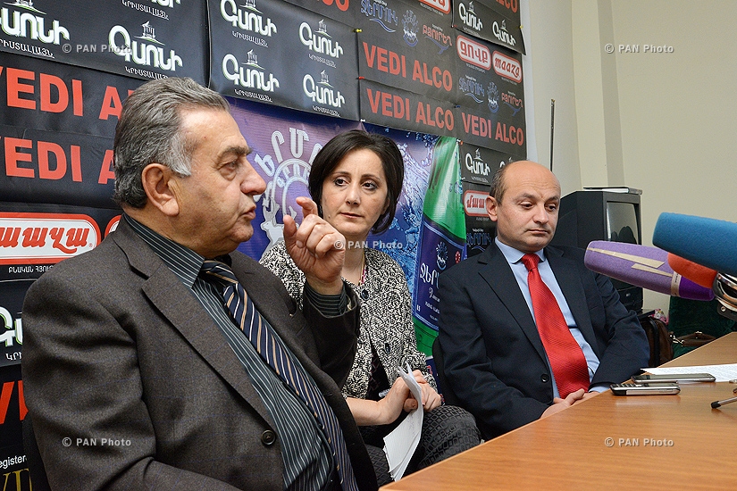Press conference of Rafik Petrosyan and Stepan Safaryan (photoset ...