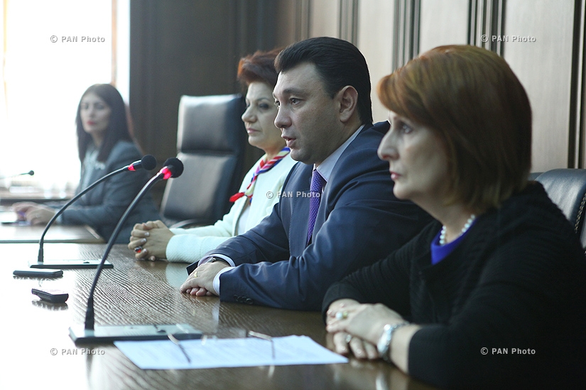 Пресс-конференция Эдуарда Шармазанова, Эгине Бишарян и Карины Ачемян