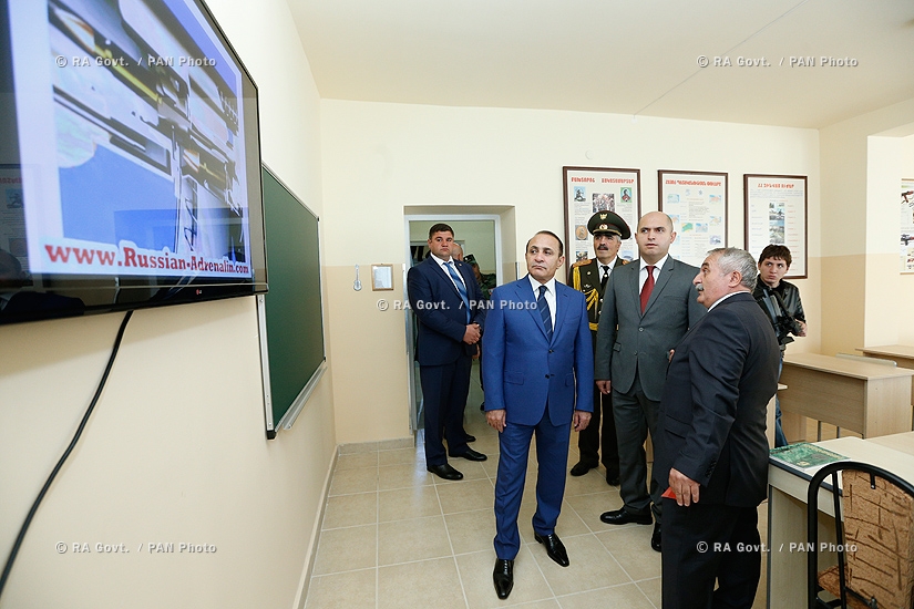 Правительство РА: Премьер-министр Овик Абрамян присутствовал на открытии нового филиала военно-образовательного комплекса «Покр Мгер»