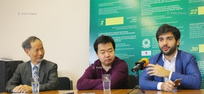 Пресс-конференция китайского скрипача Фэн Нина, дирижера и композитора Фу Тонг Вонга и главнogo дирижерa Государственного молодежного оркестра Армении Сергея Смбатяна