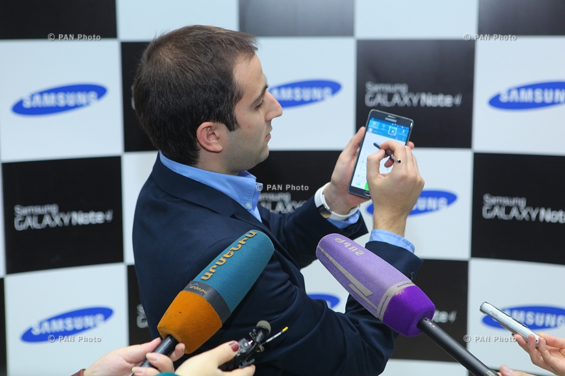 Presentation of Samsung Galaxy Note 4 smartphone