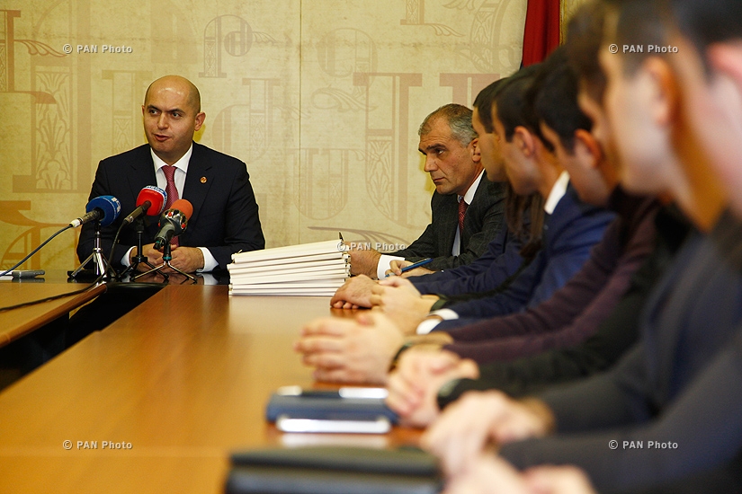 Minister of Education and Science Armen Ashotyan meets with representatives of student councils of universities