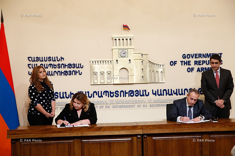 Министерство энергетики и природных ресурсов РА  и Министерство юстиции РА подписали контракт