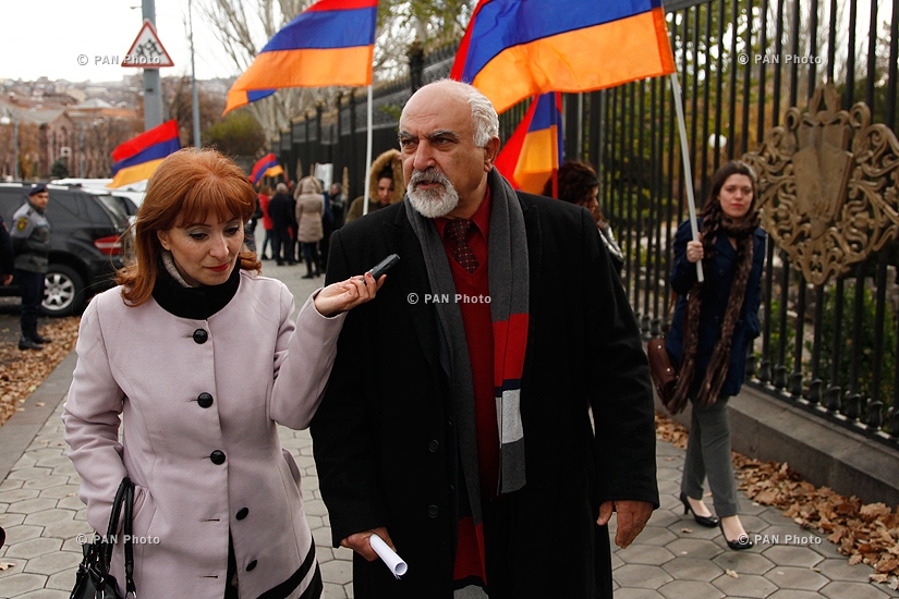 Акция против договора о присоединении Армении к ЕАЭС напротив здания Национальной ассамблеи РА