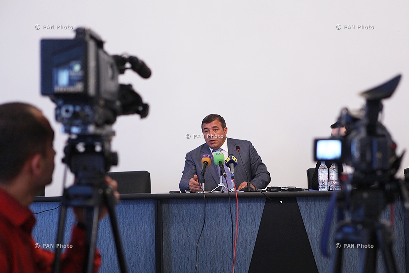 Пресс-конференция главы Федерации Футбола Армении Рубена Айрапетяна