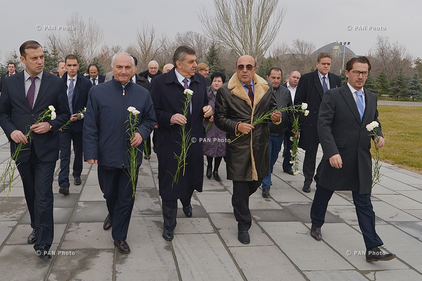 Делегация Европейского еврейского парламента (ЕЕП) посетила мемориальный комплекс «Цицернакаберд»