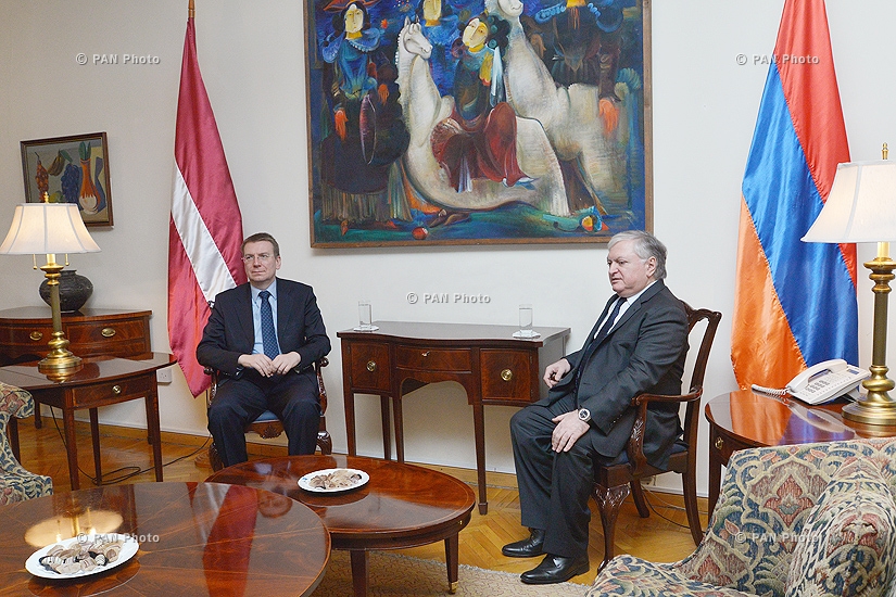 Министр иностранных дел Армении Эдвард Налбандян принял Министра иностранных дел Латвии Эдгарса Ринкевичса