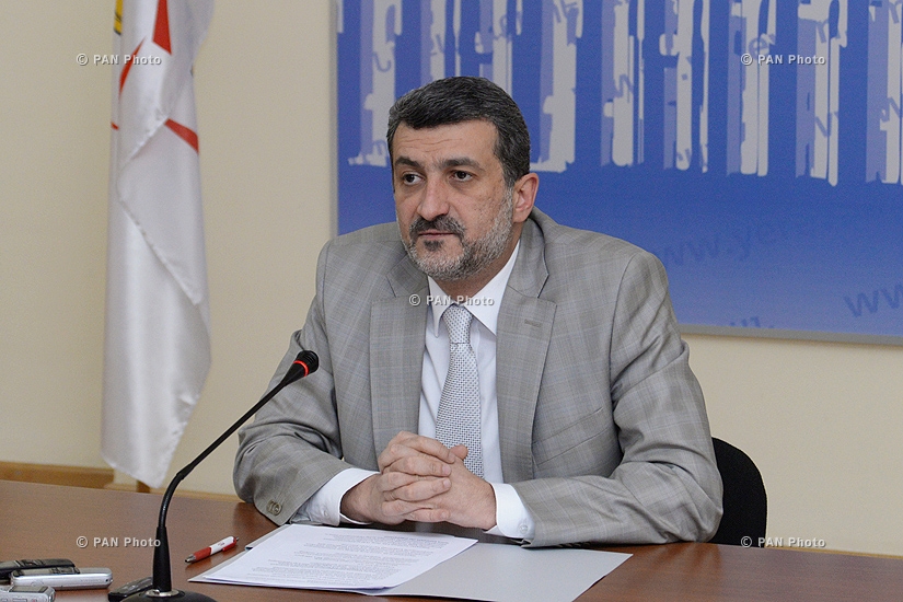 Пресс-конференция заместителя мэра Еревана Арама Сукиасяна
