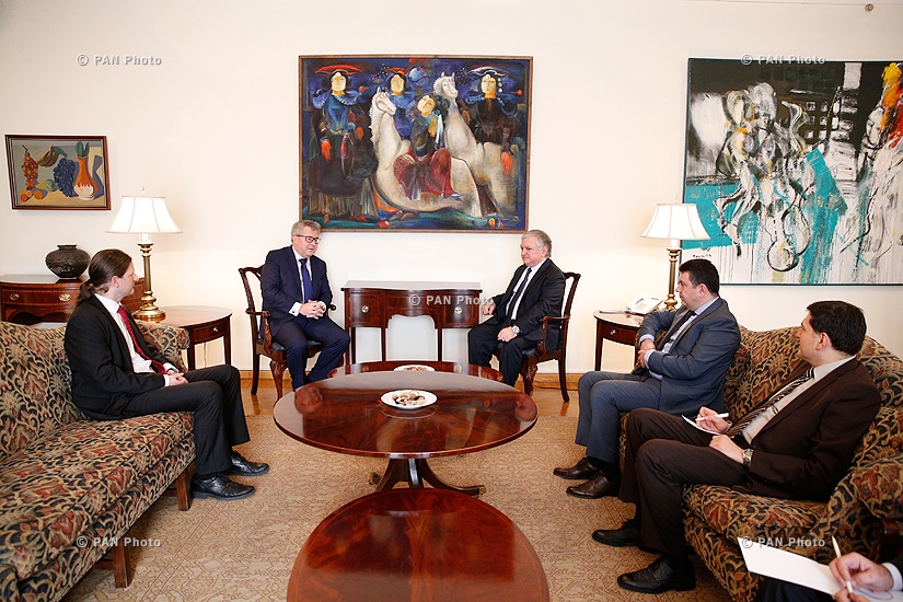Minister of Foreign Affairs of Armenia Edward Nalbandyan receives  Vice President of the European Parliament Richard Charnetsky 