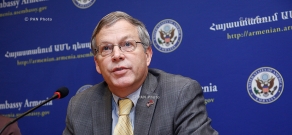 Итоговая пресс-конференция посла США в Армении Джона Хефферна