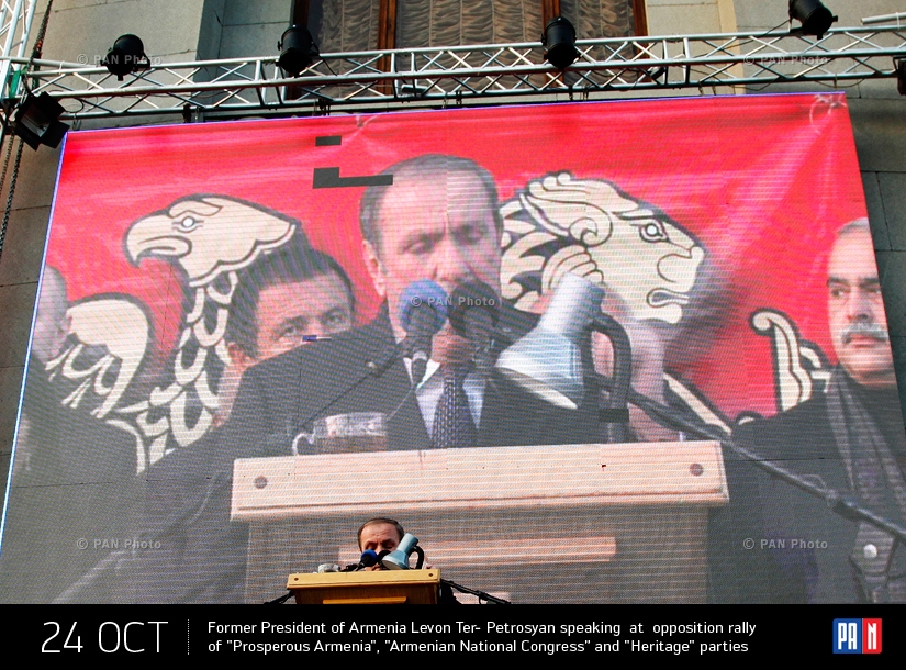 Former President of Armenia Levon Ter- Petrosyan speaking at the opposition rally of Prosperous Armenia (PAP), Armenian National Congress” (ANC) and Heritage parties. Yerevan, Armenia