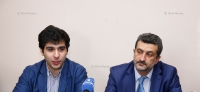 Пресс-коференция художественного руководителя и главного дирижера Государственного молодежного оркестра Армении Сергея Смбатяна и режиссера Арама Сукиасяна