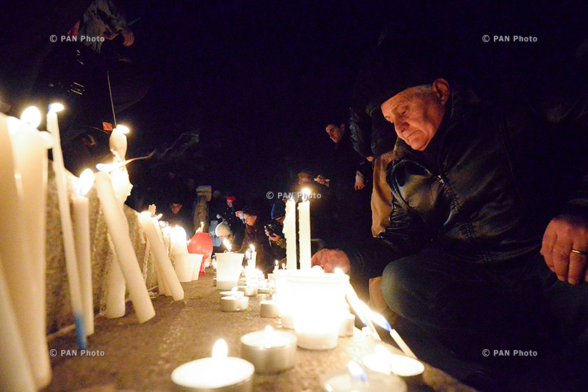Vigil in Yerevan in memory of Avetisyans family killed in Gyumri