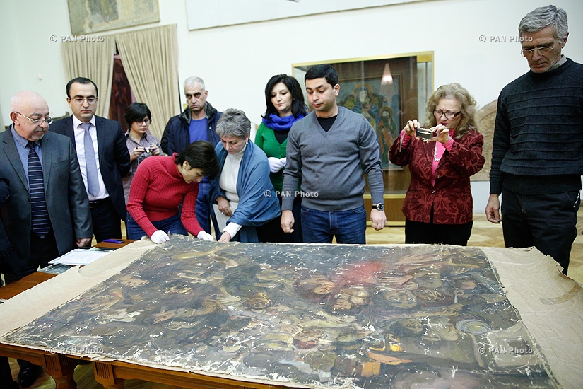 Նկարիչ Ակիմ Ավանեսովի «Դարից դար» կտավը հանձնվել է Ազգային պատկերասրահին վերամշակման համար 