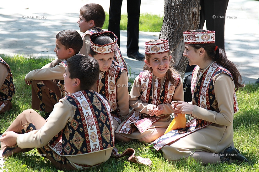 «Իմ տունը Հայաստանն է» բարեգործական ցուցահանդես-վաճառքի բացումը Սիրահարների այգում