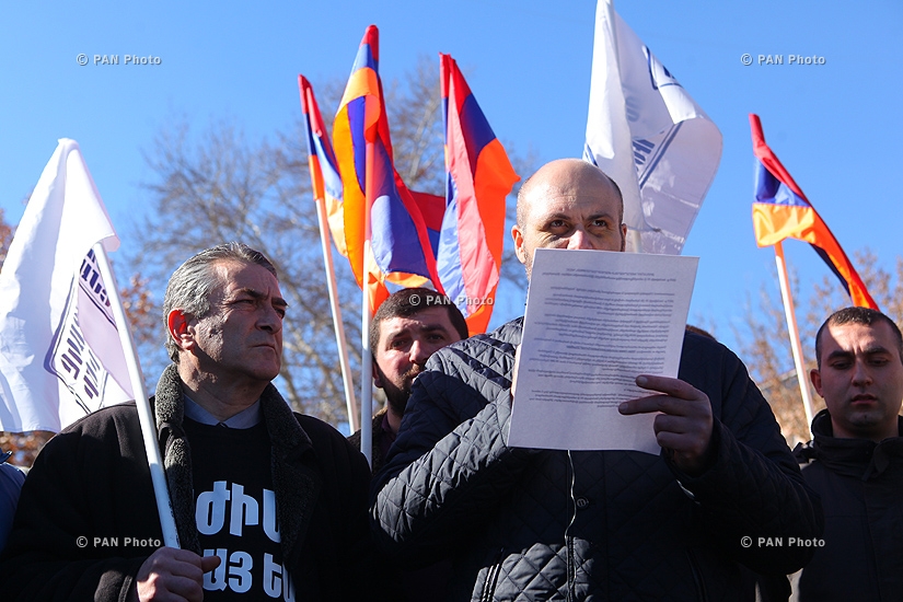 Пресс-конференцию под открытым небом в связи с инцидентом 31 января в Бердзоре