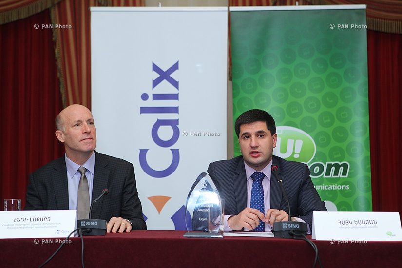 General Director of Ucom Hayk Yesayan and American Calix company's Senior Vice President Andy Lockhart present results of cooperation