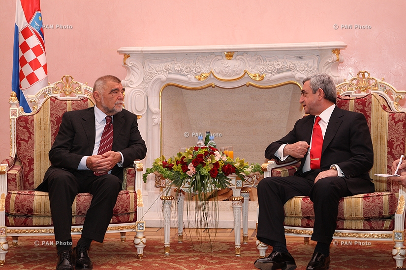 Meeting of President of Croatia Stjepan Mesić and Armenian President Serzh Sargsyan and negotiations between delegations