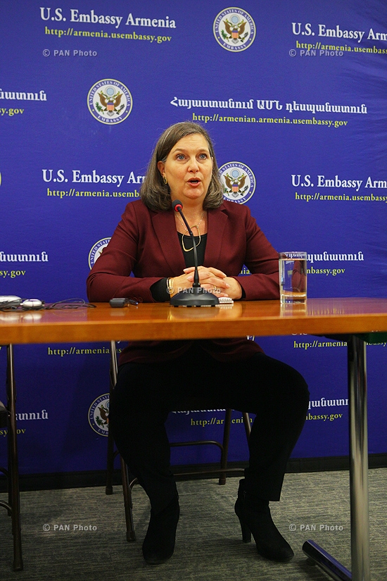 Пресс-конференция помощника госсекретаря США по делам Европы и Евразии Виктории Нуланд
