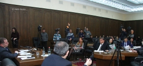 Обсуждение проекта решения об объявлении импичмента президенту Армении Сержу Саркисяну