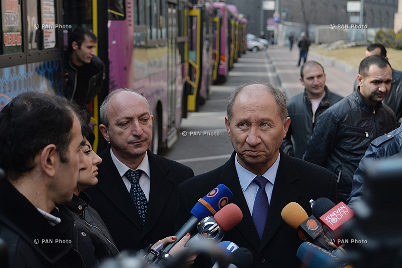 На улицы Еревана вышли автобусы, адаптированные для людей с ограниченными возможностями