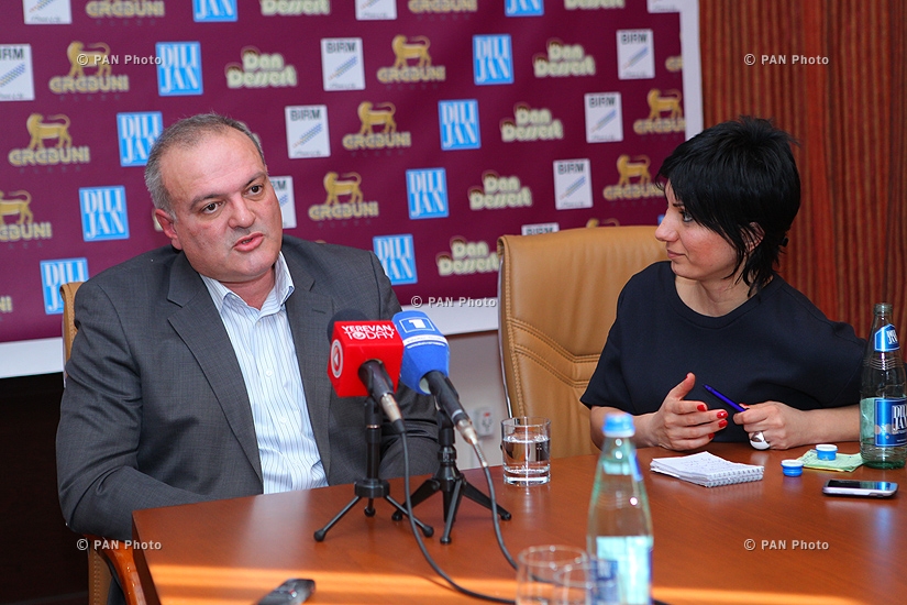 Пресс-конференция политического технолога Виген Акопяна