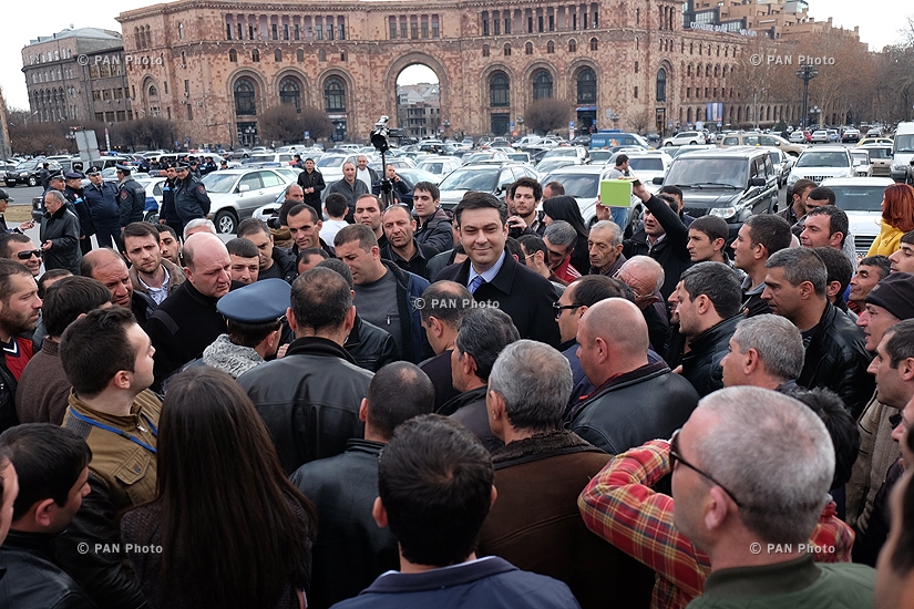 Protest of taxi drivers at Republic Square