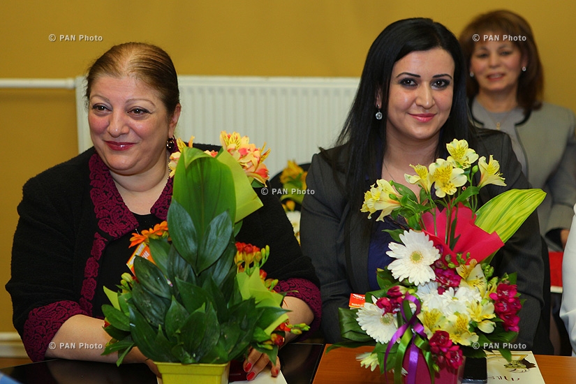Министр науки и образования РА Армен Ашотян наградил педагогов по случаю Международного женского дня
