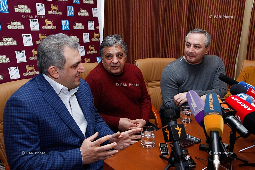 Ֆուտբոլիստ Խորեն Հովհաննիսյան մամուլի ասուլիսը