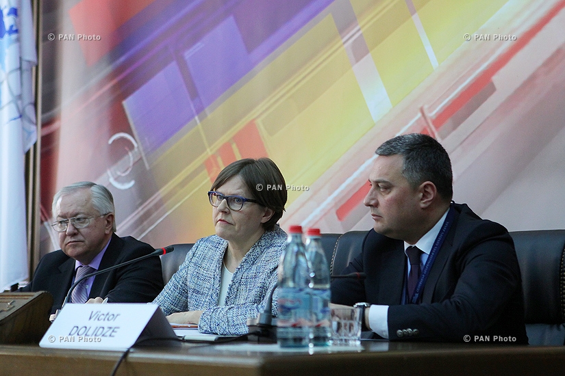 Եվրանեսթ ԽՎ համանախագահներ Բորիս Տարասյուկի, Վիկտոր Դոլիձեի և Հեյդի Հաուտալայի մամուլի ասուլիսը