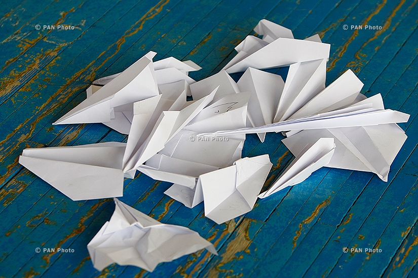 Red Bull Paper Wings 2015 թղթե ինքնաթիռների համաշխարհային մրցույթ. Օր 2