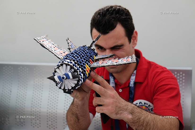 Red Bull Paper Wings 2015 թղթե ինքնաթիռների համաշխարհային մրցույթ. Եզրափակիչ