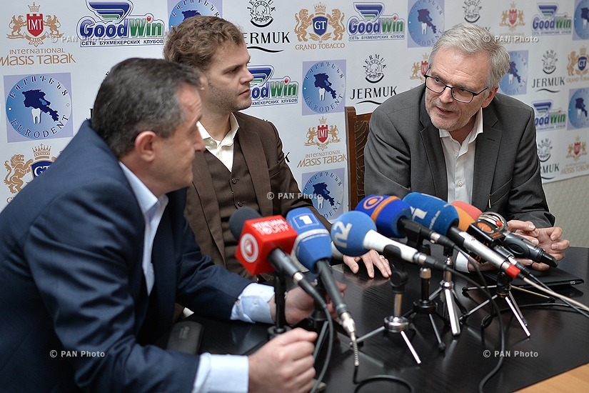 Press conference of Christian Papke and  Klaus Kuzenberg