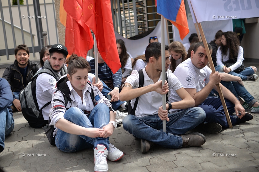 Rally of ARF Youth and Student organizations in front of German Embassy to Armenia 