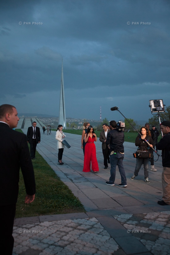 Ким Кардашян и Хлои Кардашян посетили Мемориальный комплекс «Цицернакаберд»
