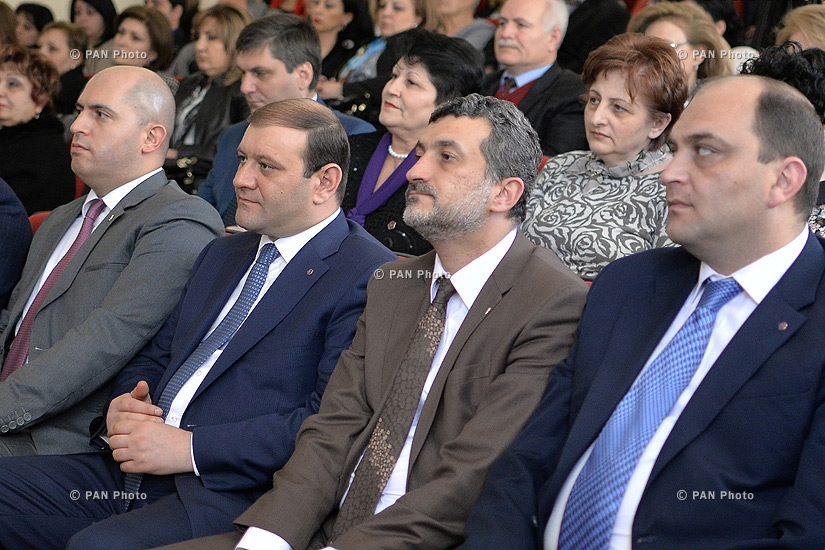  Мероприятие, посвященное 100-летию Геноцида армян в школе N51 им. В. Петросяна в Ереване