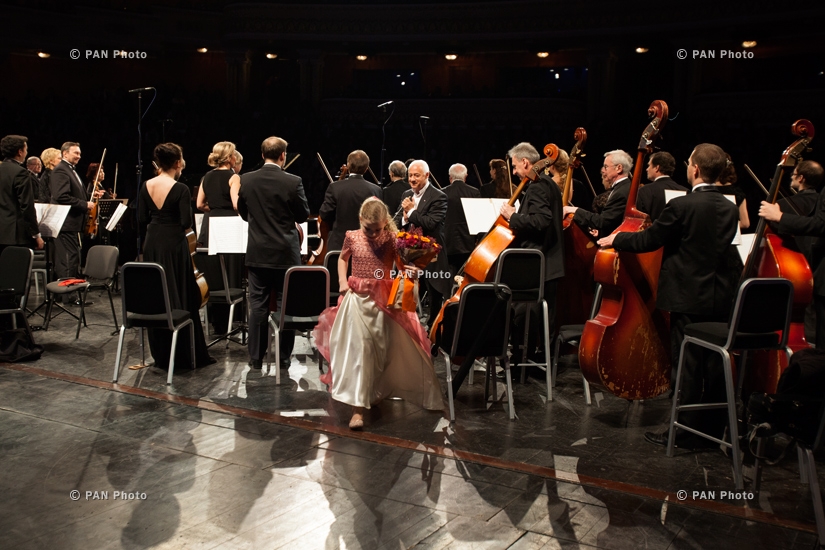 Первый концерт Владимира Спивакова и Национального филармонического оркестра России, посвященный 100-летней годовщине Геноцида армян