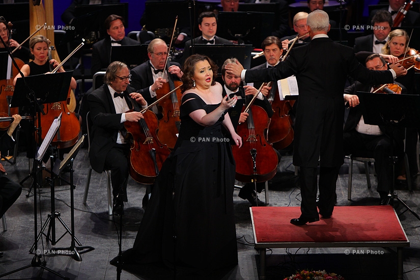 Второй концерт Владимира Спивакова и Национального филармонического оркестра России, посвященный 100-летней годовщине Геноцида армян