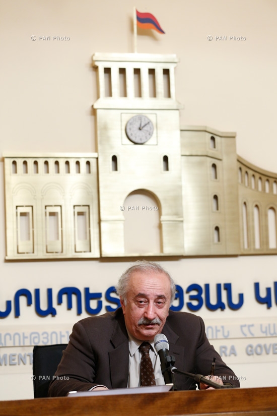 Пресс-конференция директора Национального центра регулирования законодательства Армена Егиазаряна