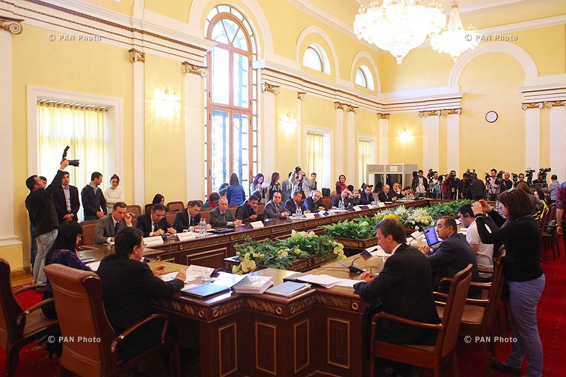 Парламентские слушания на тему «В преддверии саммита Восточного партнерства в Риге»