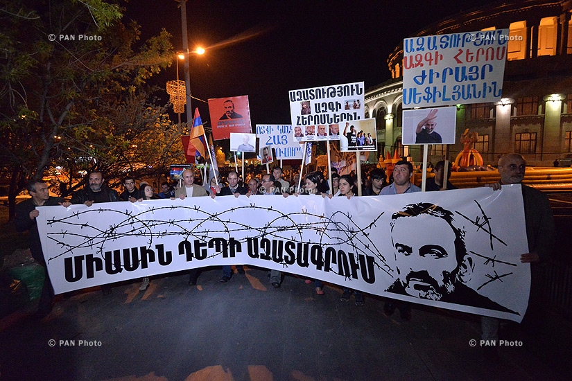 Митинг и шествие Учредительного парламента в центре Еревана