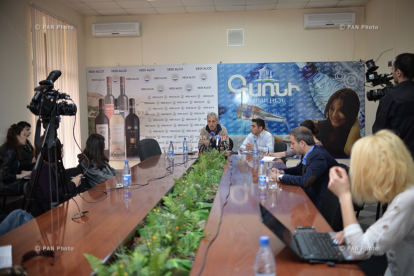 Press conference of Vazgen Sisilyan