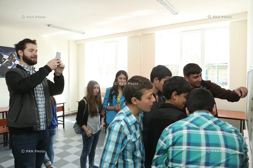 Алексис Оганян и Сабрией Стюкс посетили школы сел Хацик и Каракерт в Армении