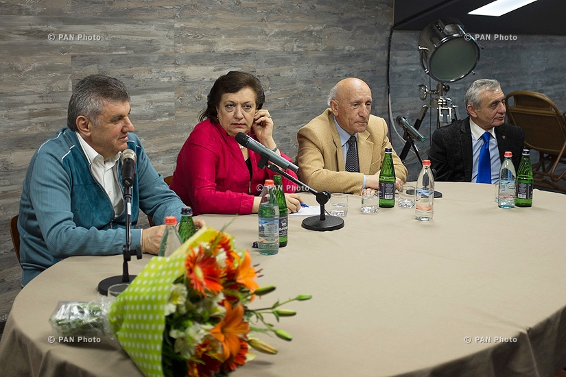Meeting 'Without Ties' : Ara Abrahamyan, Hranush Hakobyan, Aram Satyan, Azat Yeghiazaryan