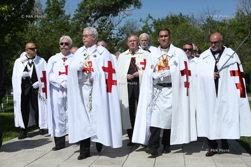 Knights Templars visit Tsitsernakaberd Memorial and sign declaration recognizing Armenian Genocide